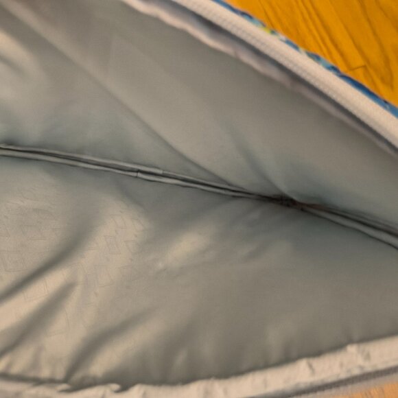 Vera Bradley 10.5"X8.5" Tablet, eReader Soft Case, NWOT - Picture 3 of 4